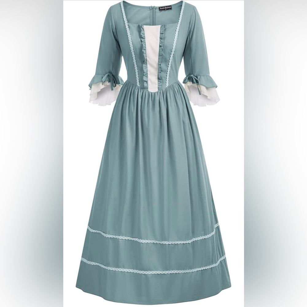 Elegant Silver Zippered Garment - Picture 3 of 7